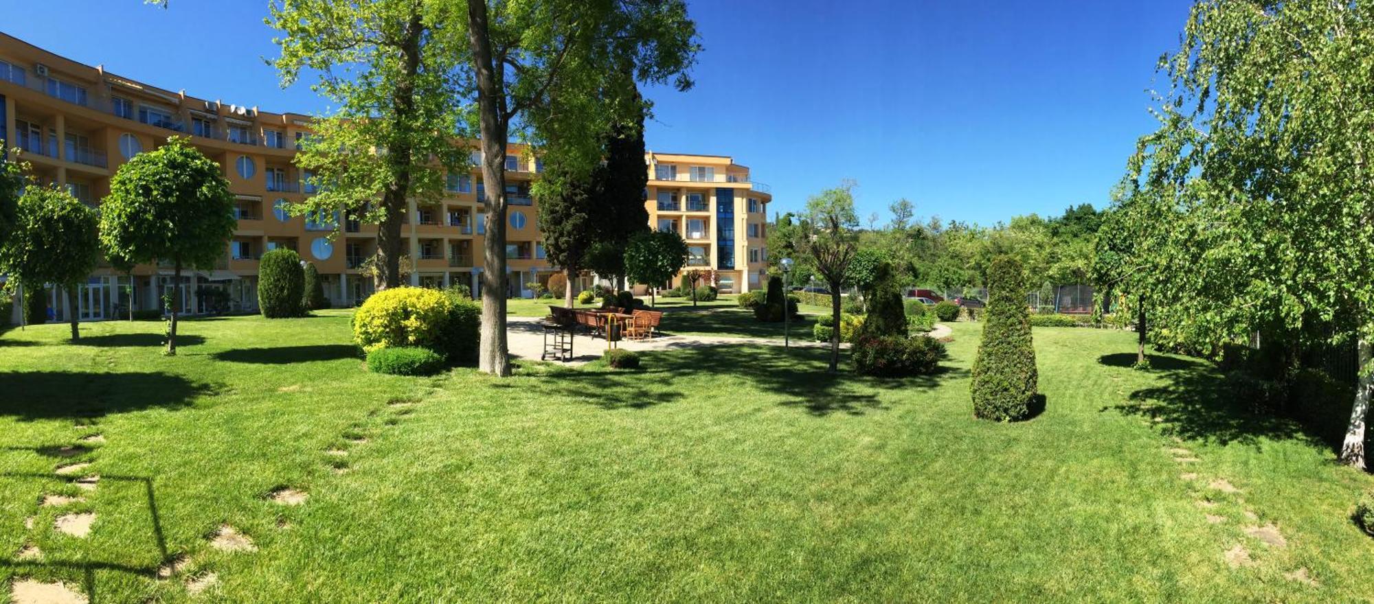 Varna Garden View Apartment Exterior photo